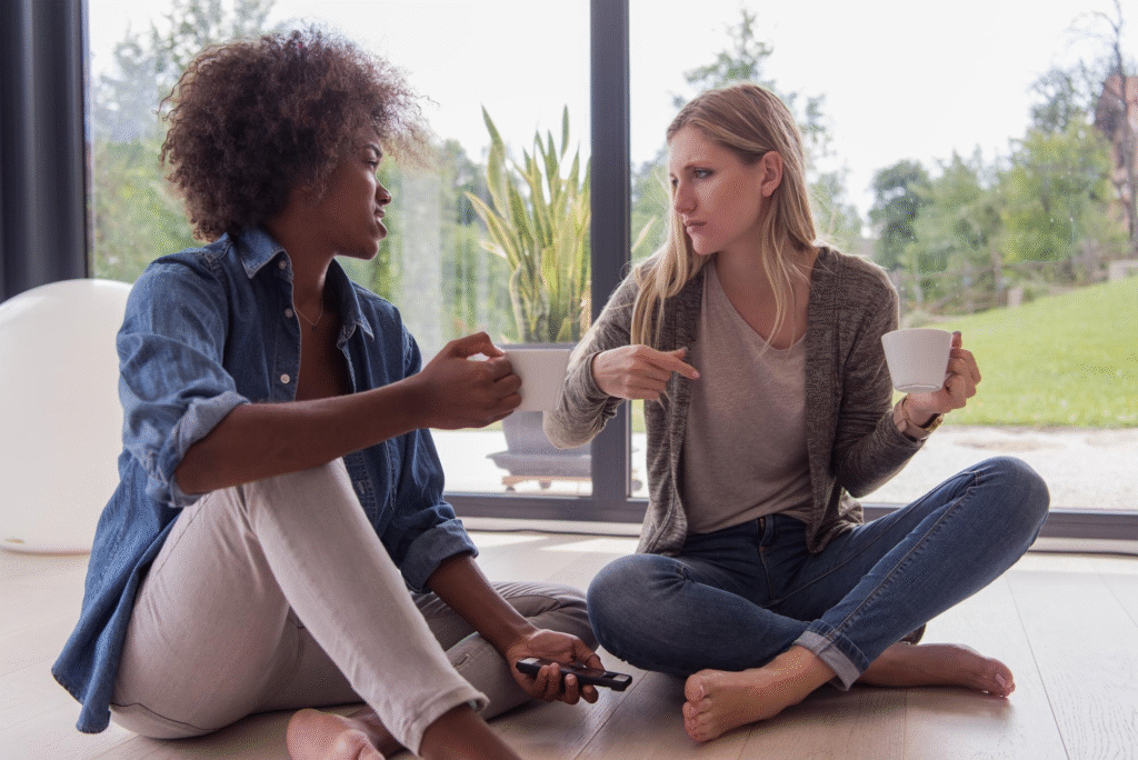 Como conversar com alguém que está em sofrimento emocional: orientações sensíveis para oferecer apoio real